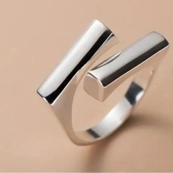 Silver Ring modern Ring adjustable New Stylish 🔥🔥 - Picture 3 of 4